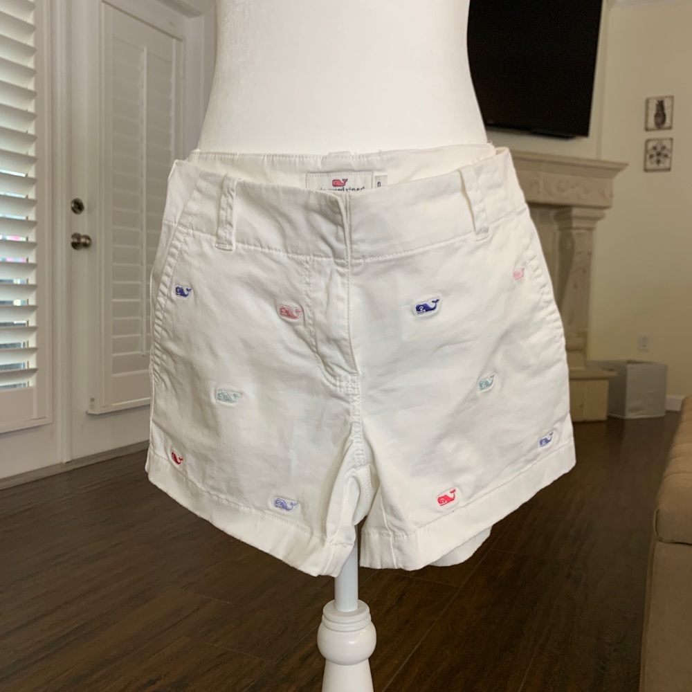 Vineyard vines embroidered whale shorts Size 0